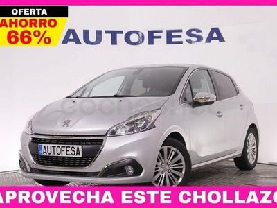 Usado Peugeot 208 Allure 82 CV (60 kW) 2015 Gris / plata Utilitario