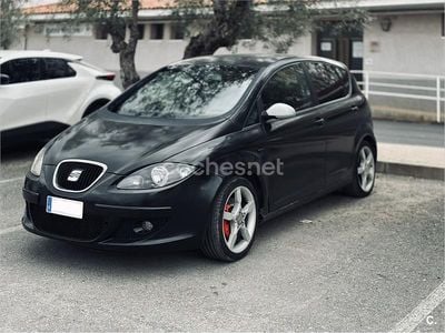 Usado Seat Altea Sport 140 CV (102 kW) 2004 Negro Monovolumen