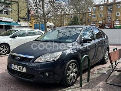 Usado Ford Focus Trend 90 CV (66 kW) 2009 Verde Familiar