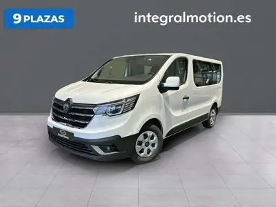 Usado Renault Trafic 110 CV (80 kW) 2024 Blanco Monovolumen