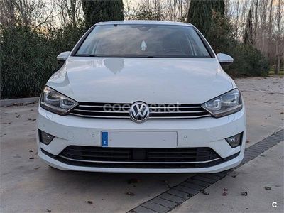 Usado VW Golf Sportsvan Advance 125 CV (91 kW) 2016 Blanco Monovolumen