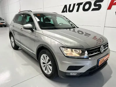 Usado VW Tiguan Advance 150 CV (110 kW) 2020 Gris / plata SUV