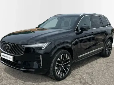 Käytetty Volvo XC90 Plus 250 HP (183 kW) 2025 Musta Katumaasturi