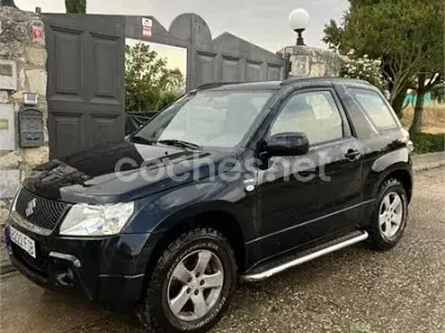 Usado Suzuki Grand Vitara 129 CV (94 kW) 2006 Negro SUV
