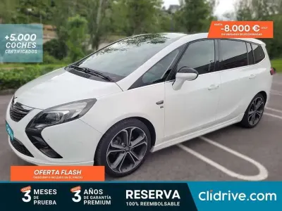 Usado Opel Zafira Tourer Selective 140 CV (102 kW) 2014 Blanco Monovolumen