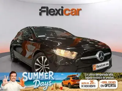 Usado Mercedes A180 116 CV (85 kW) 2020 Negro