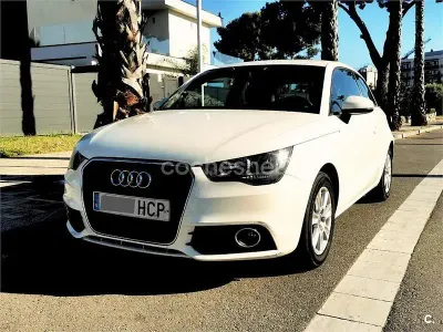 Usado Audi A1 Attraction 105 CV (77 kW) 2011 Blanco Utilitario
