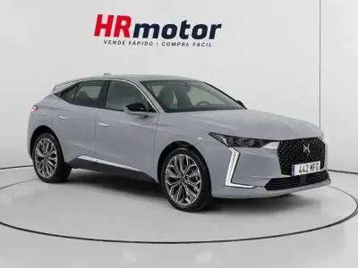 Usado DS Automobiles DS4 Trocadero 130 CV (95 kW) 2023 Gris / plata SUV