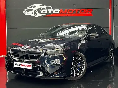 Usado BMW M5 Comfort Edition 727 CV (534 kW) 2025 Azul Berlina