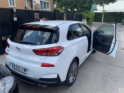 Usado Hyundai i30 N Line 120 CV (88 kW) 2019 Blanco Berlina