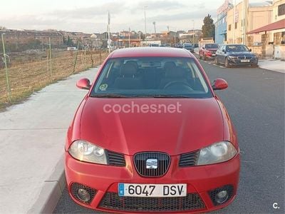 Rojo Usado 2005 Seat Ibiza Reference Berlina | 3300 € (Precio justo)