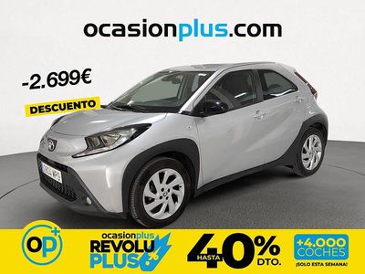 Usado Toyota Aygo X Play 72 CV (52 kW) 2024 Gris SUV