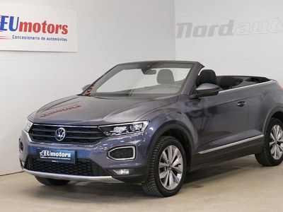 Usado VW T-Roc Style 150 CV (110 kW) 2021 Gris / plata SUV