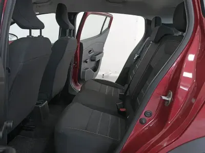 Usado Dacia Sandero Comfort 100 CV (73 kW) 2023 Rojo Berlina