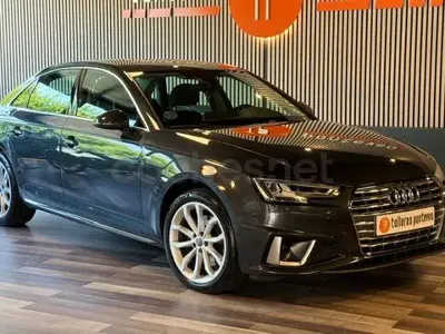 Usado Audi A4 Advanced Plus 150 CV (110 kW) 2019 Gris / plata Berlina