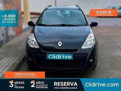 Usado Renault Clio GrandTour Exception 106 CV (77 kW) 2010 Negro Familiar