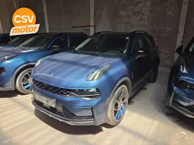 Usado Lynk & Co 01 261 CV (191 kW) 2023 Azul SUV