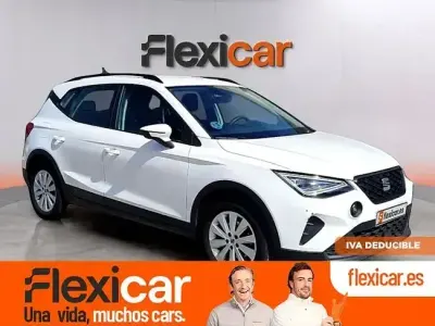 Usado Seat Arona Style 110 CV (80 kW) 2021 Blanco SUV