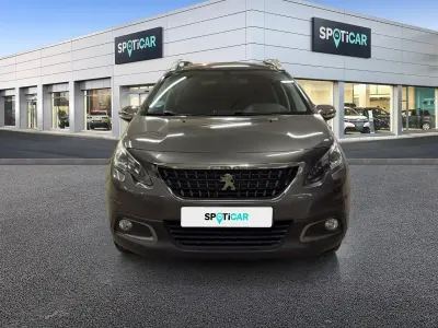 Usado Peugeot 2008 Style 82 CV (60 kW) 2018 Gris SUV