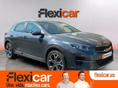 Usado Kia XCeed 160 CV (117 kW) 2021 Gris SUV