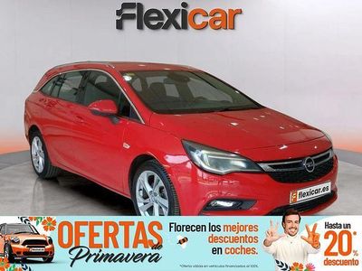 Usado Opel Astra Business 110 CV (80 kW) 2016 Rojo Familiar