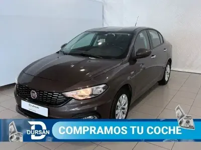 Usado Fiat Tipo Easy 95 CV (69 kW) 2016 Beige Berlina