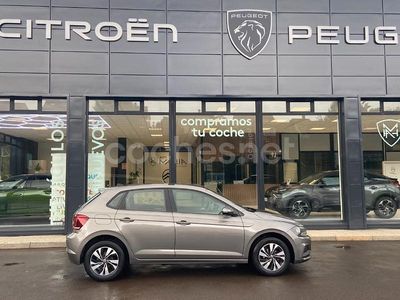 Usado VW Polo Advance 95 CV (69 kW) 2021 Gris / plata Berlina