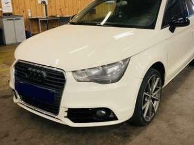 Usado Audi A1 Ambition 105 CV (77 kW) 2011 Blanco Utilitario