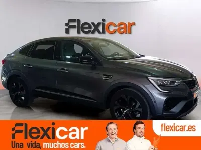 Usado Renault Arkana RS Line 145 CV (106 kW) 2022 Gris SUV
