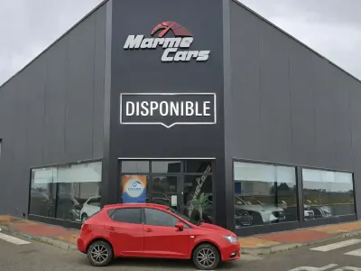 Usado Seat Ibiza I-Tech 105 CV (77 kW) 2015 Rojo Berlina