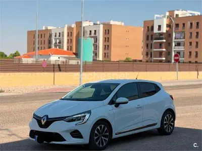 Usado Renault Clio V Intens 90 CV (66 kW) 2021 Blanco Berlina
