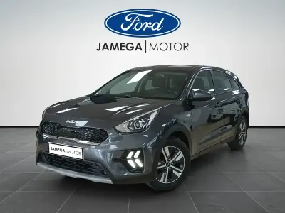 Usado Kia Niro 141 CV (103 kW) 2022 Gris SUV