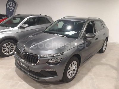 Usado Skoda Kamiq Selection 115 CV (84 kW) 2024 Gris / plata SUV
