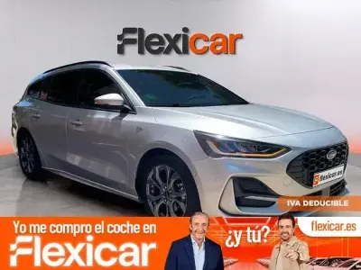 Usado Ford Focus ST-Line 155 CV (114 kW) 2024 Gris Familiar