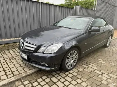 Usado Mercedes E350 Elegance 292 CV (214 kW) 2009 Azul Coupe