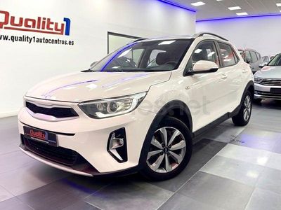 Usado Kia Stonic 84 CV (61 kW) 2023 Blanco SUV
