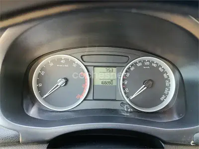 Usado Skoda Fabia 60 CV (44 kW) 2009 Blanco Berlina