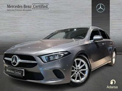 Usado Mercedes A180 116 CV (85 kW) 2018 Gris Utilitario