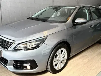 Begagnad Peugeot 308 SW Active 130 HK (95 kW) 2020 Grå Kombi