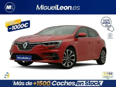 Usado Renault Mégane IV Zen 140 CV (102 kW) 2021 Rojo Utilitario