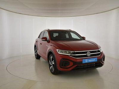 Rojo Nuevo 2025 VW T-Roc R-line SUV | 30.990 € (Precio justo)