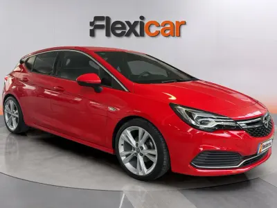 Usado Opel Astra S 150 CV (110 kW) 2018 Rojo Berlina