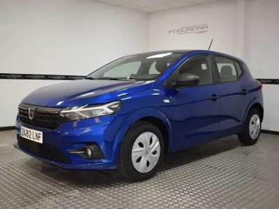 Usado Dacia Sandero Essentiel 67 CV (49 kW) 2021 Azul Utilitario