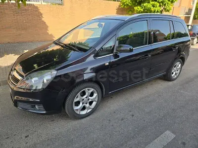 Usado Opel Zafira Cosmo 150 CV (110 kW) 2007 Negro Monovolumen