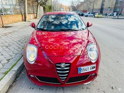 Rojo Usado 2009 Alfa Romeo MiTo Progression Utilitario | 4200 €
