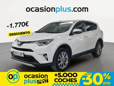 Używany Toyota RAV4 Hybrid Advance 197 KM (144 kW) 2017 Biały SUV