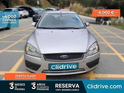 Usado Ford Focus Trend 101 CV (74 kW) 2007 Gris Utilitario