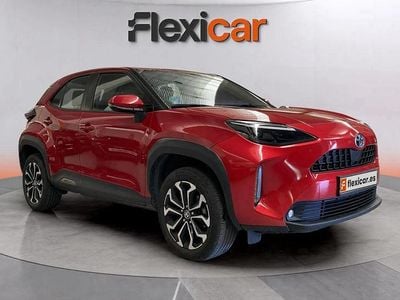 Rojo Usado 2024 Toyota Yaris Hybrid Active | 21.990 € (Precio justo)