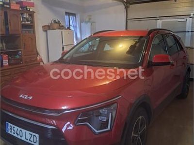 Usado Kia Niro 183 CV (134 kW) 2022 Rojo SUV