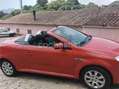 Rojo Usado 2006 Opel Tigra Enjoy Descapotable | 6700 €